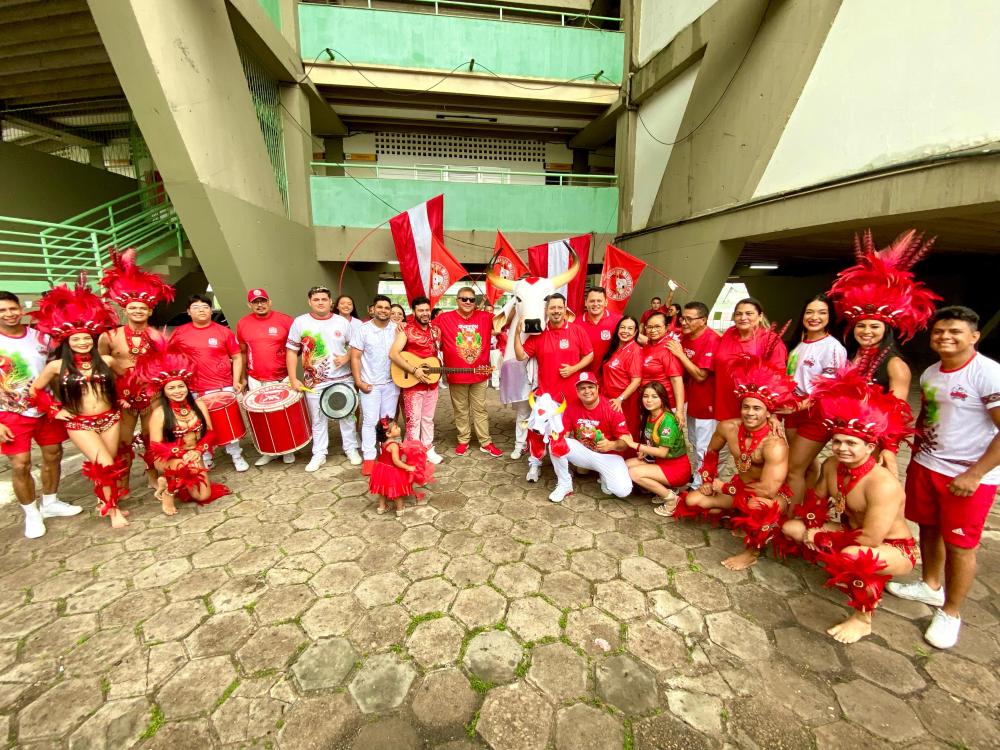 28 anos de história: Movimento Amigos do Garantido comemora aniversário com grande festa no Sambódromo