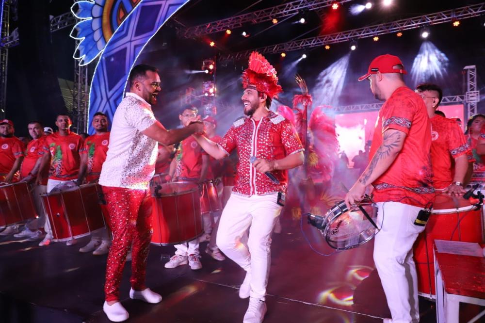 Nação Vermelha e Branca lota o sambódromo na abertura dos ensaios, em Manaus