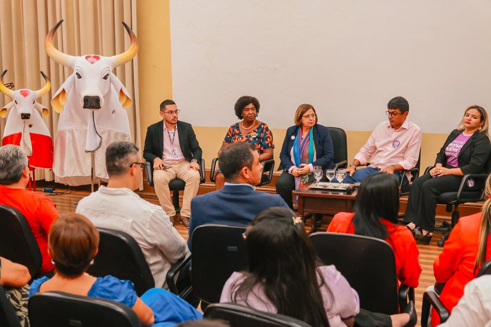 Boi Garantido firma compromisso com a mobilização ‘Feminicídio Zero’