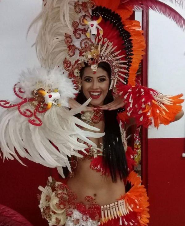 Brenda Beltrão é a nova Rainha do Folclore do Boi Garantido Brenda Beltrão é a nova Rainha do Folclore do Boi Garantido